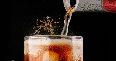 «Καμπανάκι» από τους ειδικούς: Η κατανάλωση αναψυκτικών χωρίς ζάχαρη αυξάνει τον κίνδυνο εγκεφαλικού