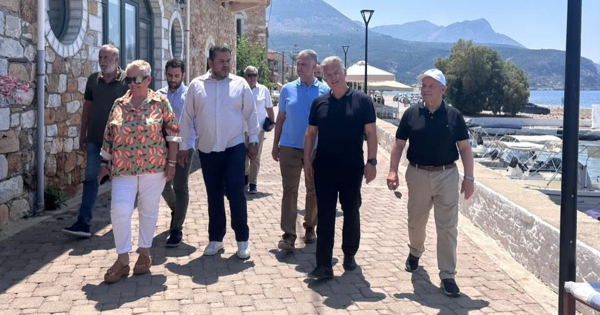 Δύο αναπλάσεις που αλλάζουν την εικόνα της Δυτικής Μάνης επισκέφθηκε ο Περιφερειάρχης Δημήτρης Πτωχός