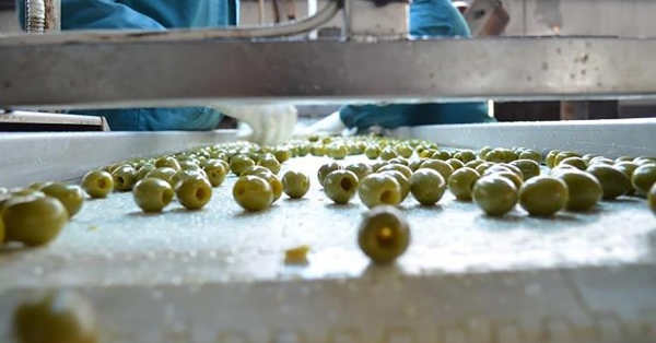 Υπεγράφη το πρόγραμμα για τη μεταποίηση με αρχικό προϋπολογισμό 135.000.000 ευρώ