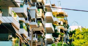 Εξάμηνη αναστολή στην άσκηση αγωγών από το Δημόσιο για τη διεκδίκηση ιδιωτικών ακινήτων