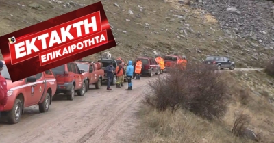 Χωρίς τις αισθήσεις τους κάτω από χιονοστιβάδα εντοπίστηκαν οι 3 ορειβάτες και μία γυναίκα