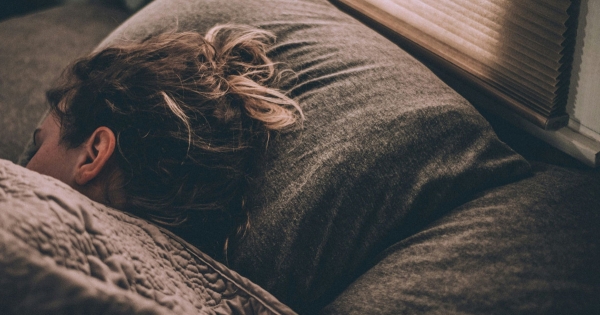 Νέα έρευνα δείχνει ότι ο ποιοτικός ύπνος συμβάλλει σε πιο σταθερή ψυχική υγεία